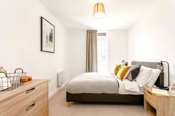 AVAILABLE NOV 17TH | PRIME LOCATION | ONE BEDROOM APARTMENT AT ALLEGRO LIVING | 24-HOUR CONCIERGE | RESIDENTS GYM - Photo 1