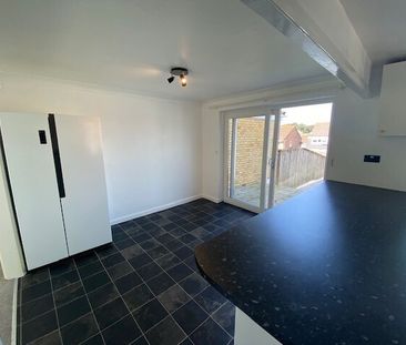 Blackstone Close - Photo 6