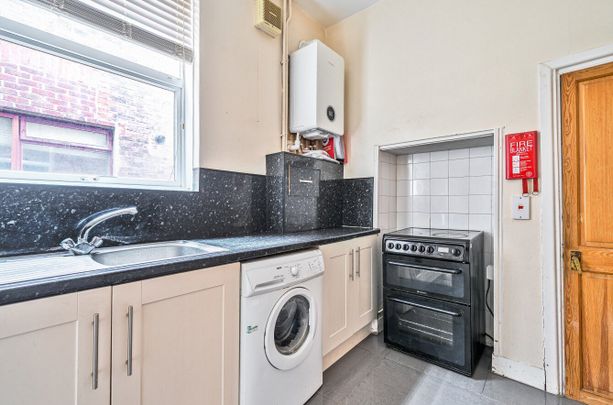 3 bedroom terraced house to rent - Photo 1