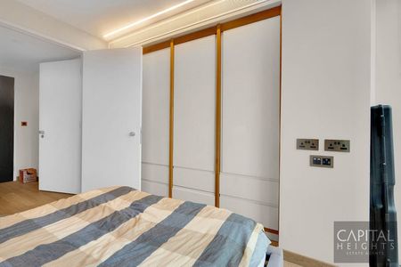 Manhattan Loft Gardens, International Way, London - Photo 5