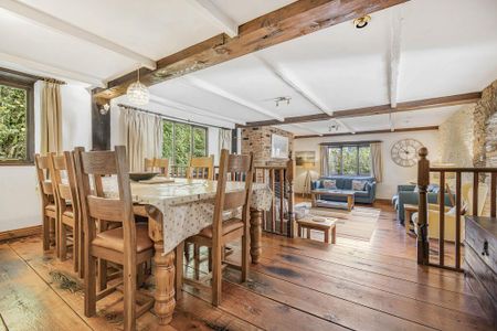 5 bedroom barn conversion to rent - Photo 2