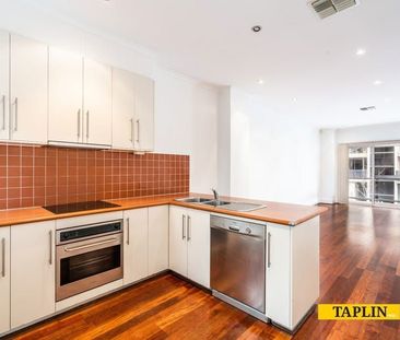 3/112 Gilbert Street, Adelaide - Photo 3