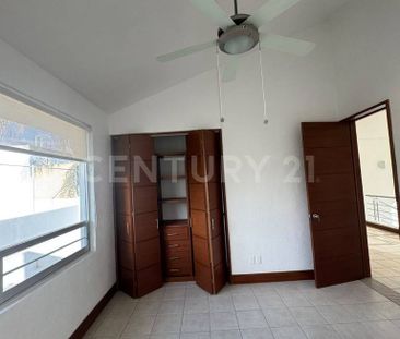 Se Renta Casa en Jardin Real - Photo 3