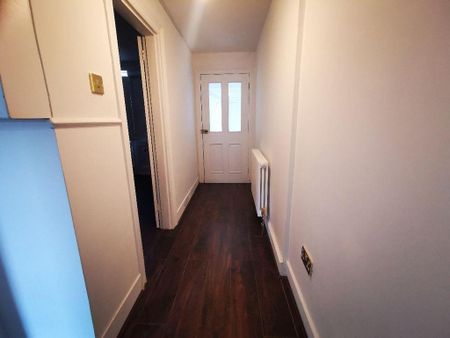 6 bedroom terraced house to rent - Photo 3