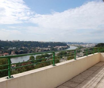 Location Appartement 3 pièces 74m² LYON 9ème - Photo 6