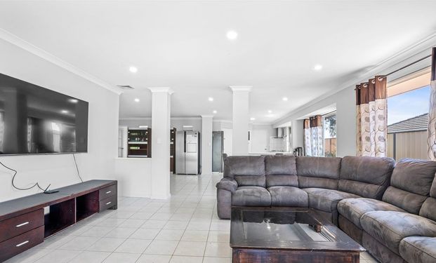 8 Greenwich Gardens, Bertram WA 6167 - House For Rent | Domain - Photo 1