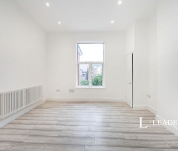 3 bedroom flat to rent - Photo 1