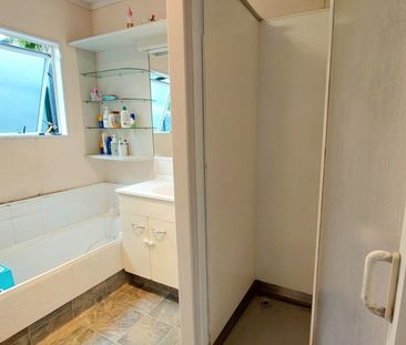 Spacious Three-Bedroom, Two-Bathroom Home in Prime Papamoa Location... - Photo 3