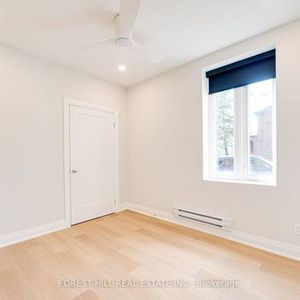 Recent renovations very spacious layout steps to St.clair west! - Photo 2