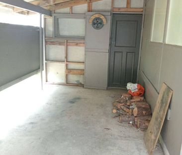 Tidy 3 Bedroom home - Photo 2