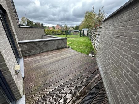 Prachtig gelijkvloers appartement met twee slaapkamers te Ham. - Photo 2