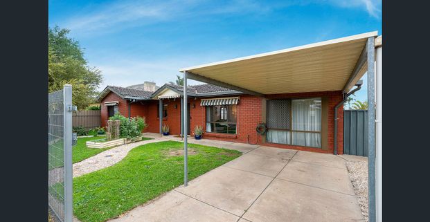 Handy to Everything ! - Photo 1