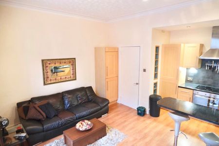 1 Bed Flat, Wallfield Place, AB25 - Photo 3