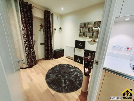 3 bedroom semi-detached house to rent - Photo 3