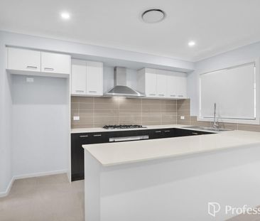 Modern Home in Box Hill - Photo 4