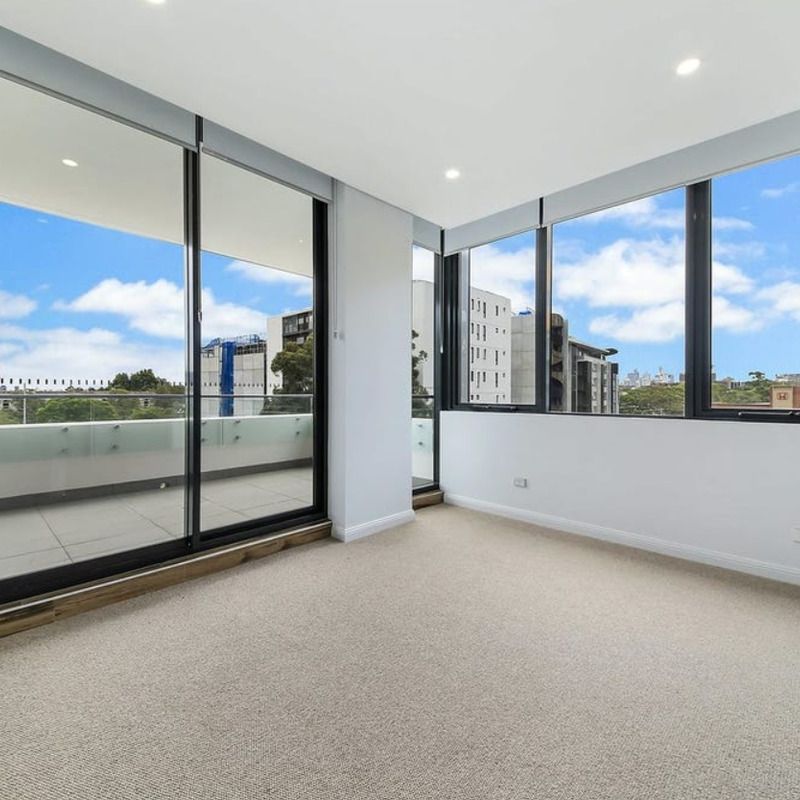 Pool & Gym I North Facing - Photo 1