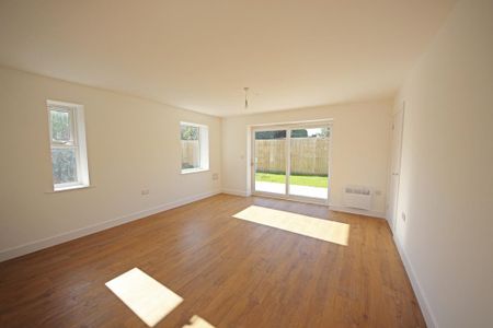 3 bedroom bungalow to rent - Photo 3