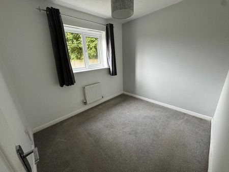 2 bedroom maisonette to rent - Photo 3