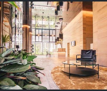 Stunning Waterfall Apartment - Photo 2