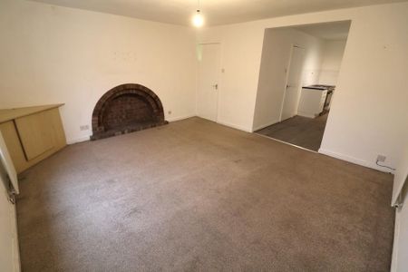 2 bedroom maisonette to rent - Photo 5