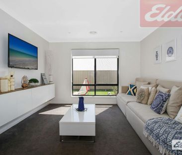 As New - Whitebox Rise Estate - Photo 3