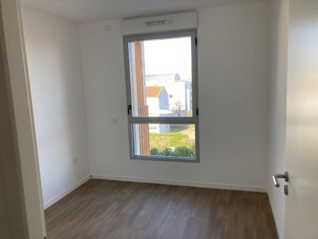 Location Appartement 3 pièces 63m² POITIERS 86000 - Photo 2