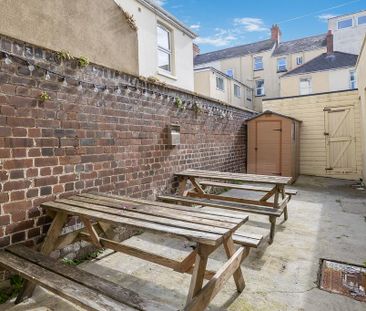 13 bedroom terraced house to rent - Photo 1
