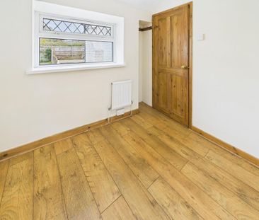 2 bedroom terraced house to rent - Photo 6