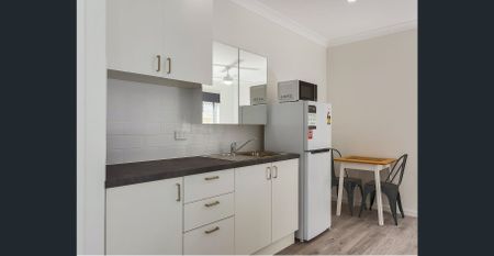 NEAR NEW FULLY FURNISHED, DESIGNER STUDIO APARTMENT – BILLS INCLUDED! - Photo 3