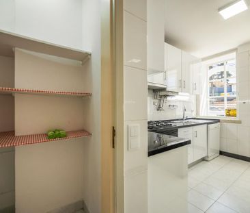 3 room luxury Apartment for rent in Cascais, Portugal - Photo 2