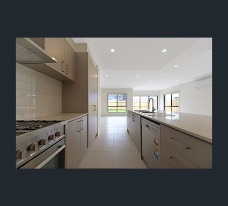 11 Hanford Lane, Wallan, Vic 3756 - Photo 4