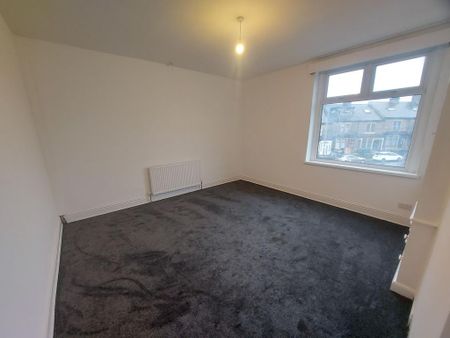 4 bedroom terraced house to rent - Photo 4