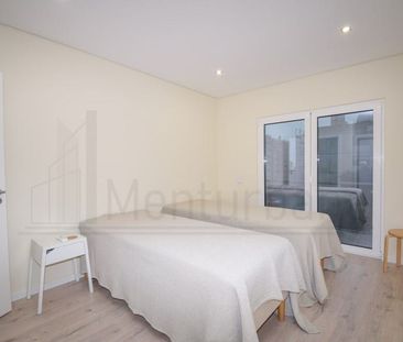 Carcavelos e Parede, Lisbon - Photo 3