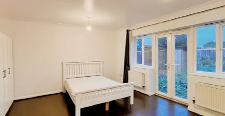 Room1 - Photo 2