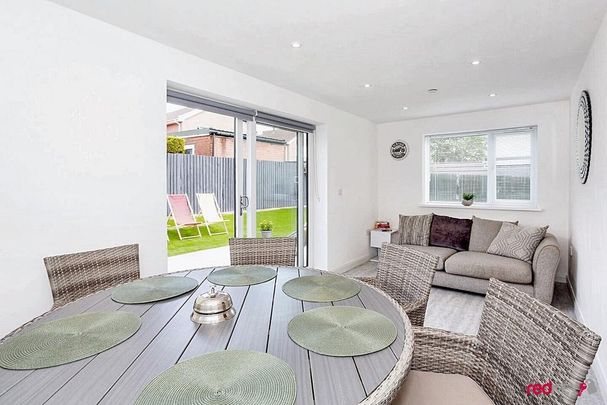 4 bedroom house to rent - Photo 1