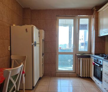 De inchiriat 3 camere decomandat, Centrul Civic-Onix, bloc verde - Photo 1