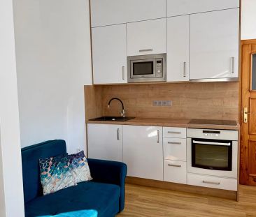 Pronájem bytu 1+kk 20 m² - Photo 2