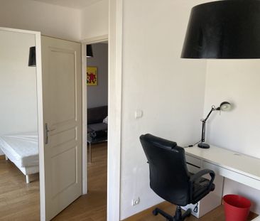 Location Appartement 4 pièces 69m² MARSEILLE 5ème - Photo 5