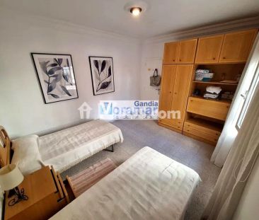 Apartamento en alquiler en Carrer Atlàntic, cerca de Carrer Illes C... - Photo 6