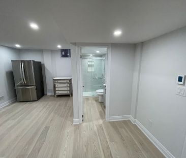 For Lease - 4105 Channing Crescent Unit# Basement, Oakville, Ontario - Photo 6