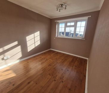 Hillside Close, Wakefield - Photo 4