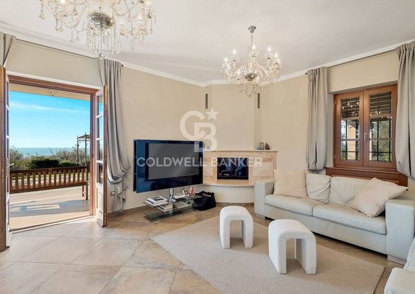 Via Murli, Pietrasanta, Tuscany 54038