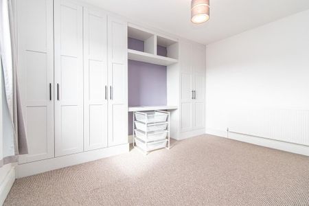 3 bedroom terraced house to rent - Photo 4