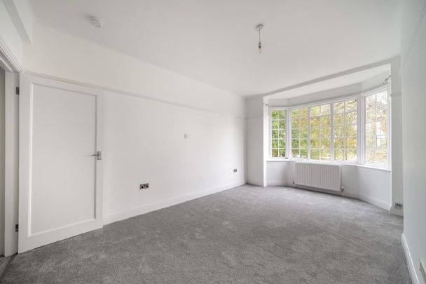 3 bedroom flat to rent - Photo 1