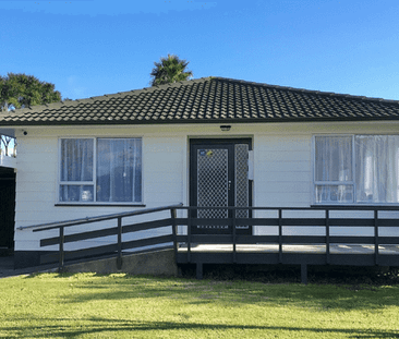 Renovated 2-Bedroom Home in Handy Clendon Location - Photo 3