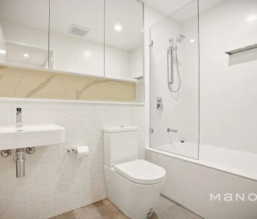 “LUXURY UNIT WITH 2ND BEDROOM OR STUDY” - Photo 2