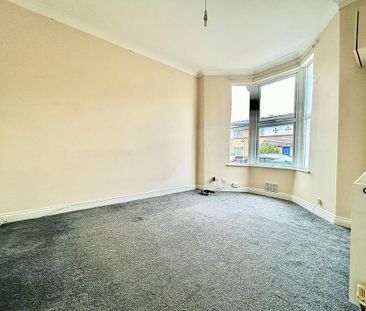 4 bedroom terraced house to rent - Photo 1