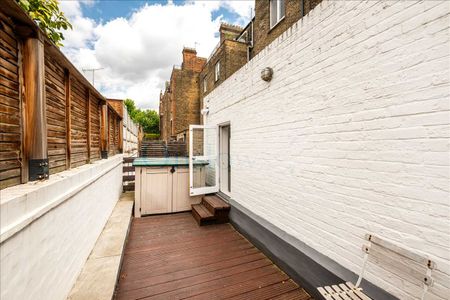 Bramham Gardens, Earls Court - Photo 2