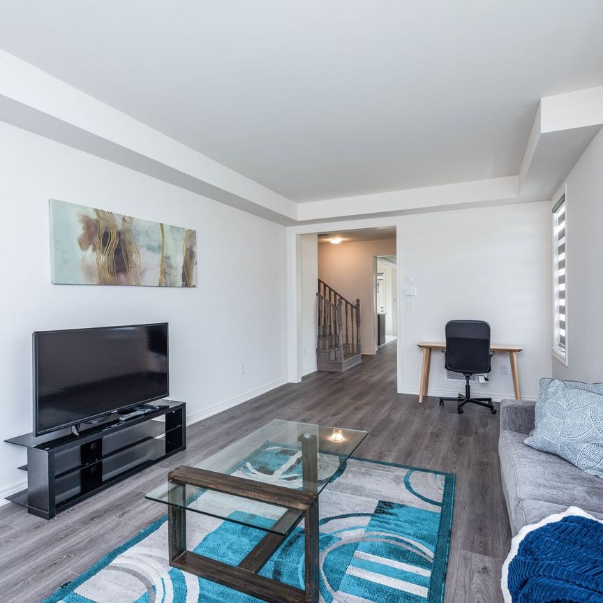 For Lease - 43 Silver Meadow Gardens, Hamilton, Ontario - Photo 1