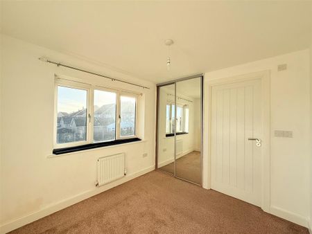 2 bedroom terraced house to rent - Photo 4